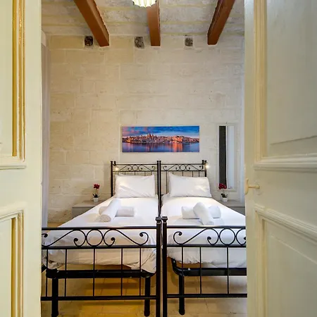 Authentic 1br In The Heart Of By 360 Estates