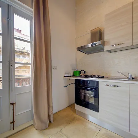 Authentic 1br In The Heart Of By 360 Estates Daire *