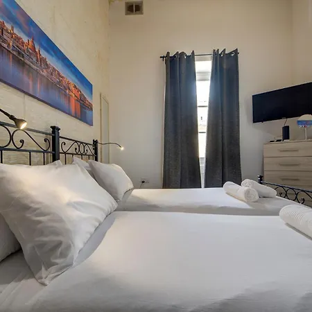 Authentic 1br In The Heart Of By 360 Estates *